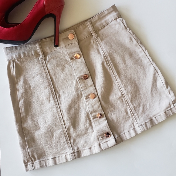 Forever 21 Dresses & Skirts - FOREVER 21 CREAM COLORED DENIM JEAN SKIRT
